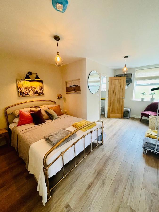 The Art Attic A Stylish Boutique Apartment Builth Wells Ngoại thất bức ảnh